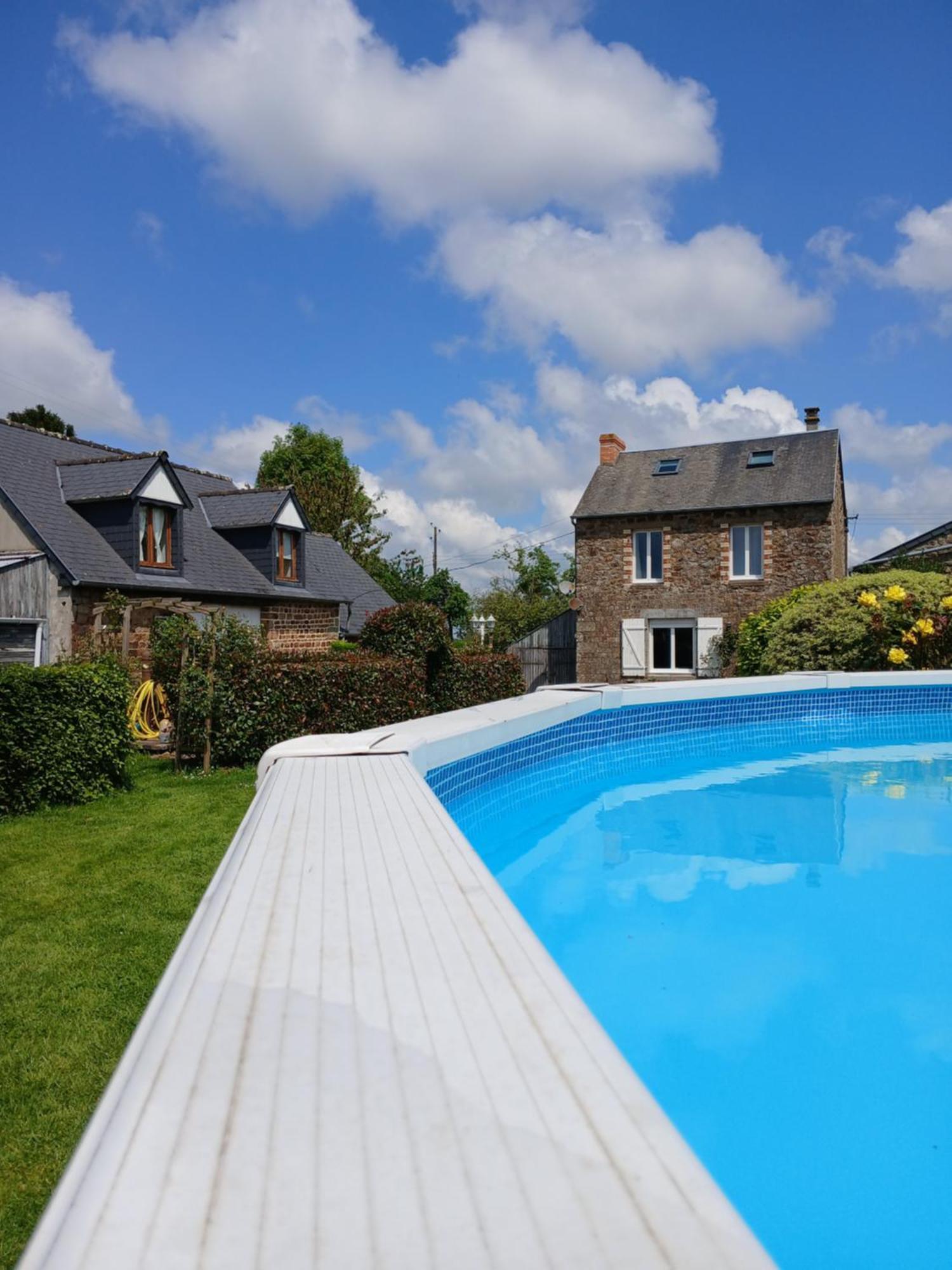 Le Jardin B&B Isigny-le-Buat Экстерьер фото