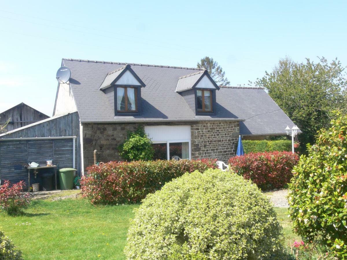 Le Jardin B&B Isigny-le-Buat Экстерьер фото